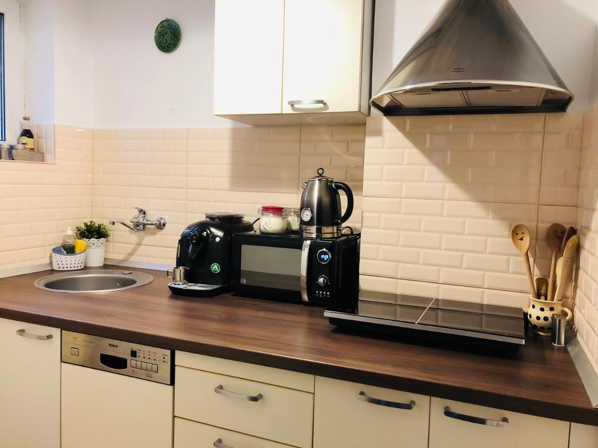 Little Cute Homey Apartman Satu Mare Zewnętrze zdjęcie